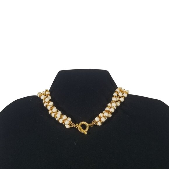 Twisted Choker Necklace in White and Gold - Picture 7 of 9